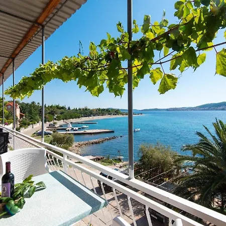 Apartament Ferienwohnung Fuer 3 Personen Ca 45 Qm In Kuciste, Dalmatien Sueddalmatien *